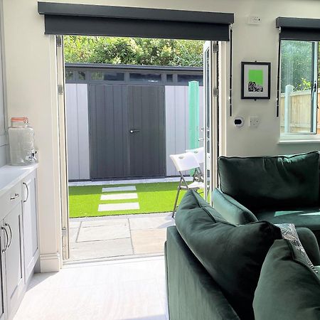 Superb Townhouse Near Vibrant Gloucester Road Bristol Exteriör bild
