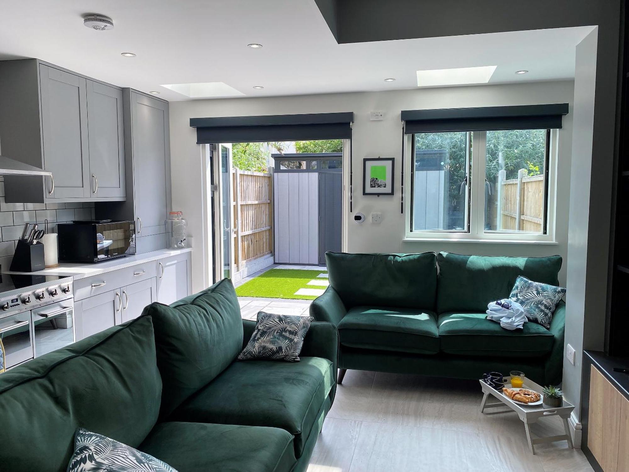 Superb Townhouse Near Vibrant Gloucester Road Bristol Exteriör bild